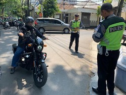 Moge di Semarang Ditilang Karena Pasang Strobo