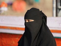 Hanafi Rais: Pelarangan Cadar untuk Tutupi Ketidakmampuan Menag