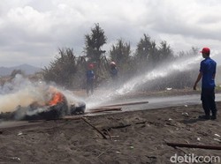 Penertiban Tambak di Selatan Bandara Kulon Progo Diwarnai Bakar Ban