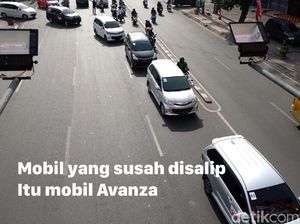 Mobil yang Susah Disalip di Jalanan