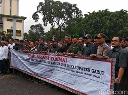Deklarasi Damai, Calon Kades di Garut Janji Siap Kalah-Menang