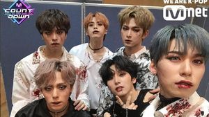 Hebohnya Girlband & Boyband KPop Pakai Kostum Halloween Saat Manggung