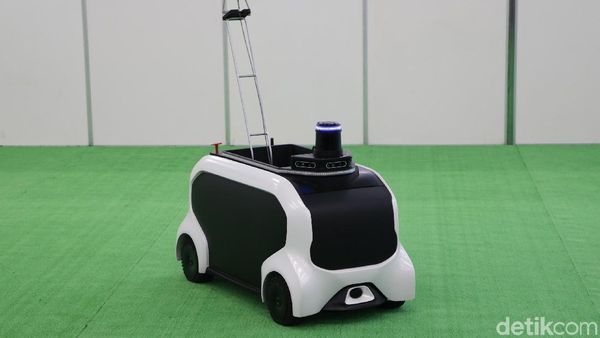 Kerennya Saat Robot Kecil Toyota Beraksi