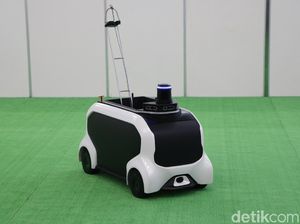 Kerennya Saat Robot Kecil Toyota Beraksi