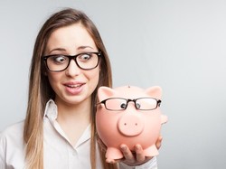 Zodiak Keuangan 12 Desember: Pisces Tolak Ajakan Teman Foya-foya