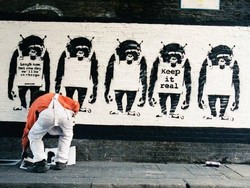 Terungkap! Teka-teki Identitas Banksy Dibongkar Seorang Fotografer