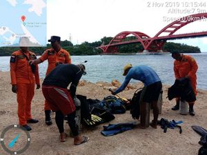 Selfie di Jembatan Youtefa, Respi Jatuh ke Laut dan Belum Ditemukan