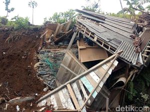 Tanggul Irigasi Jebol Timpa 2 Rumah di Banjarnegara, 1 Orang Tewas