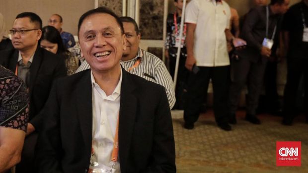 Ketua PSSI Iwan Bule mengatakan memutus kerja sama dengan Simon McMenemy dari Timnas Indonesia. (