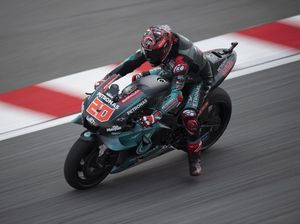 Rossi Crash, Quartararo Tercepat Lagi di FP2 MotoGP Valencia