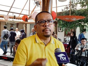 Qodari Pamer Salam Lima Jari Singgung 02 dan 03 Gabung, TPN Ganjar Ogah Qodari Pamer Salam Lima Jari Singgung 02 dan 03 Gabung, TPN Ganjar Ogah