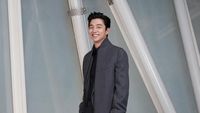 Foto: Kepincut Gantengnya Gong Yoo dan Cantiknya Dilraba Dilmurat di Seoul