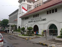 Viral Edaran RSCM Tak Wajib APD Saat Tangani Pasien COVID-19, Ini Kata Menkes