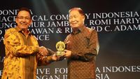 Mochtar Riady Raih UI Awarding Night