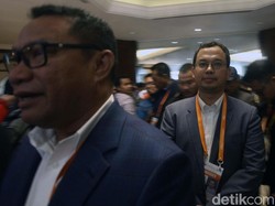 Saat ini, tersisa tiga caketum PSSI di arena kongres, yakni Mochamad Iriawan, Arif Putra Wicaksono, dan Rahim Soekasah. Bernard Limbong telah mundur sebelum kongres bergulir dan La Nyalla M. Mattalitti memilih tak hadir.
