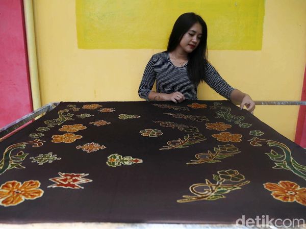 Pesona Batik Lulantatibu, Gabungan Empat Suku Dayak