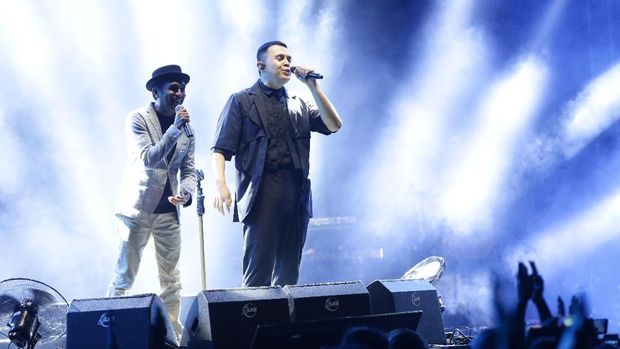 Merayakan 8 Tahun Musik Tulus di Puncak 'Festival Sewindu'