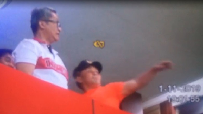 Viral! Gubernur Kalteng Lempar Botol di Stadion dan Marahi Kapolres Viral! Gubernur Kalteng Lempar Botol di Stadion dan Marahi Kapolres