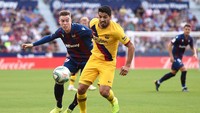Tim tamu langsung mendominasi permainan sejak laga dimulai. Alex Caparros/Getty Images