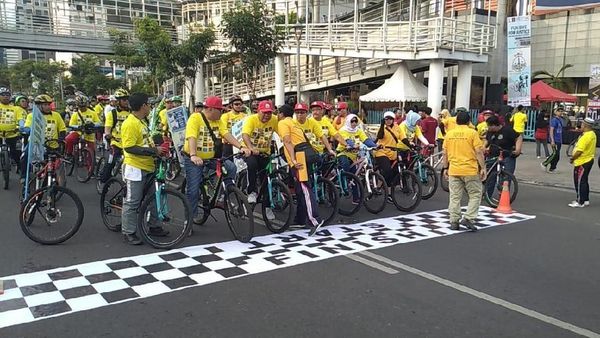 Sepeda Santai Ramaikan Hari Bantuan Hukum Nasional