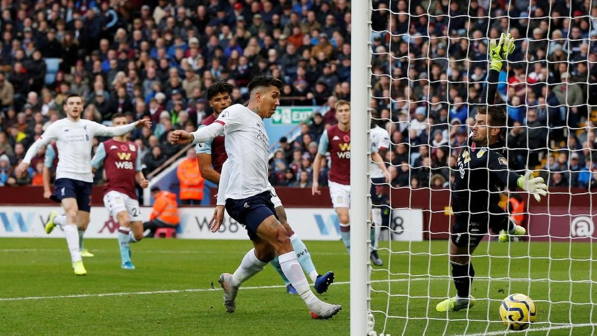 Gol Roberto Firmino dianulir karena terjebak offside (REUTERS/Andrew Yates)