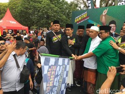Menteri Abdul Halim Ajak Santri Jember Berperan Aktif Majukan Desa