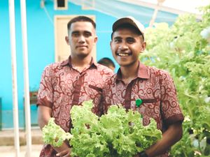 Kisah Anak-anak TKI, Terpisah dari Keluarga demi Sekolah Kisah Anak-anak TKI, Terpisah dari Keluarga demi Sekolah