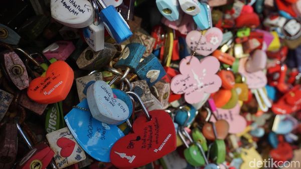 Foto: Gembok Cinta (Karatan) di Korea Selatan
