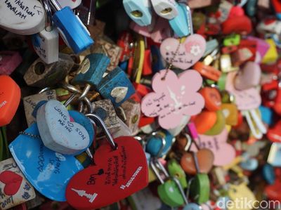 Foto: Gembok Cinta (Karatan) di Korea Selatan
