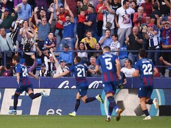 Jose Campana membobol gawang Barca di menit ke-61. Dia membobol gawang lawan setelah memanfaatkan umpan dari Jose Luis Morales. Photo by Alex Caparros/Getty Images.