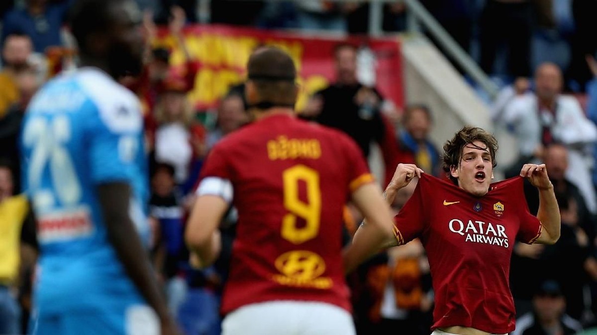 AS Roma menang 2-1 atas Napoli di lanjutan Liga Italia. (Foto: Paolo Bruno/Getty Images)