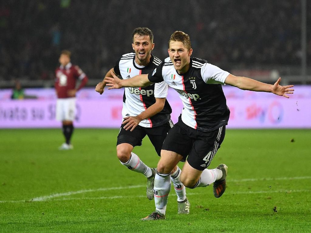 Bertahanlah di Juventus Beberapa Tahun Lagi, De Ligt Bertahanlah di Juventus Beberapa Tahun Lagi, De Ligt