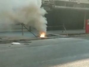 PLN Selidiki Penyebab Terbakarnya Kabel Bawah Tanah di Cikini PLN Selidiki Penyebab Terbakarnya Kabel Bawah Tanah di Cikini