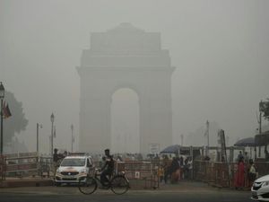 New Delhi Diselimuti Asap Beracun, Politisi India Saling Lempar Kesalahan
