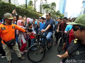 Hasrat Anies Ingin Sepeda Masuk Tol