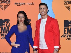 Dapat Rp 542 Juta Sekali Posting, Pendapatan Pacar Ronaldo Kalahkan Istri Messi