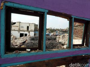 Dibongkar! Lahan Permukiman di Pasar Gembrong untuk Becakayu