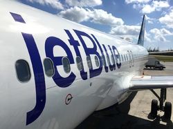 Waduh! Pilot Ini Kedapatan Mabuk Berat Sebelum Terbang