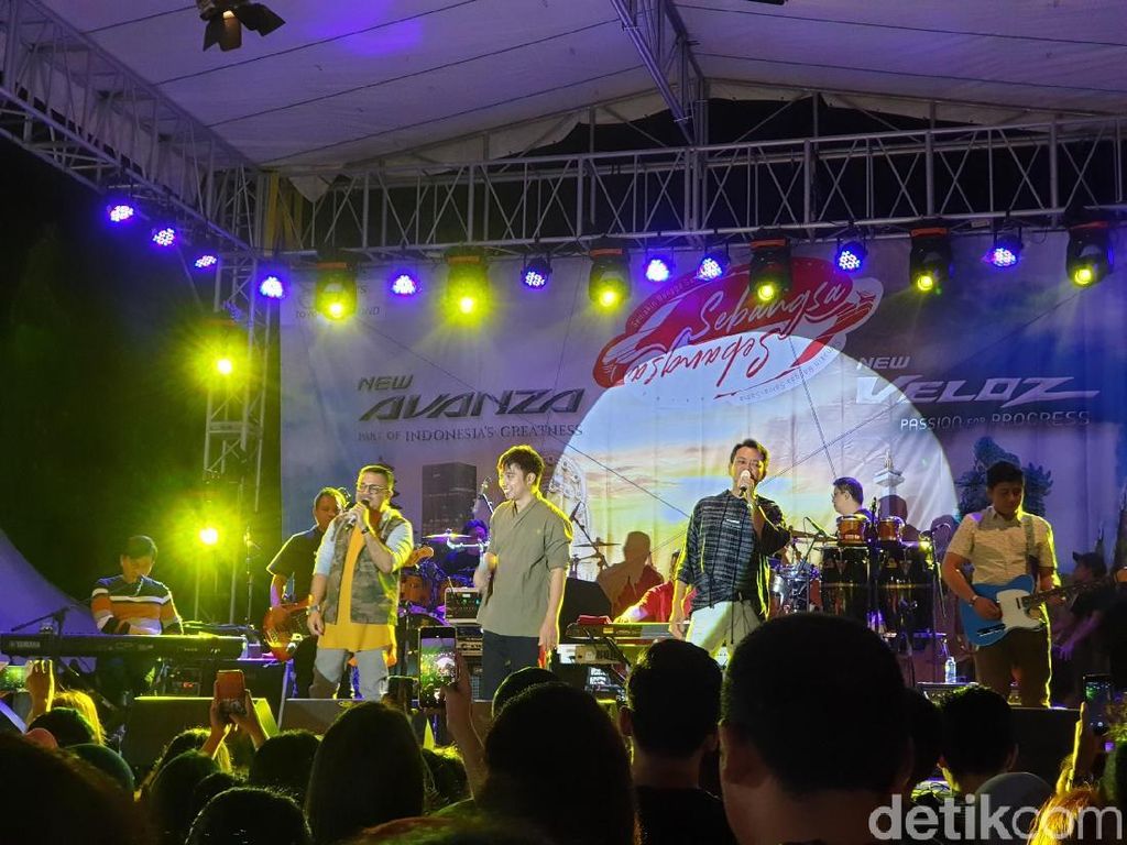 Rayuan Cinta Kahitna Tutup Festival Avanza-Veloz Sebangsa Bali Rayuan Cinta Kahitna Tutup Festival Avanza-Veloz Sebangsa Bali