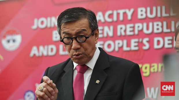 100 Hari Kerja Jokowi dan Sederet Menteri Penuh Kontroversi