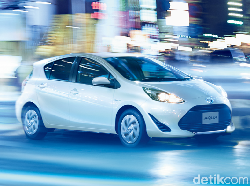 Mobil Hybrid Murah Toyota Aqua Masuk Indonesia?
