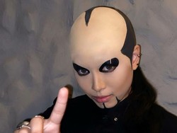 Vlogger Cindercella Dandan ala Deddy Corbuzier, Sang Artis Puji Makeupnya