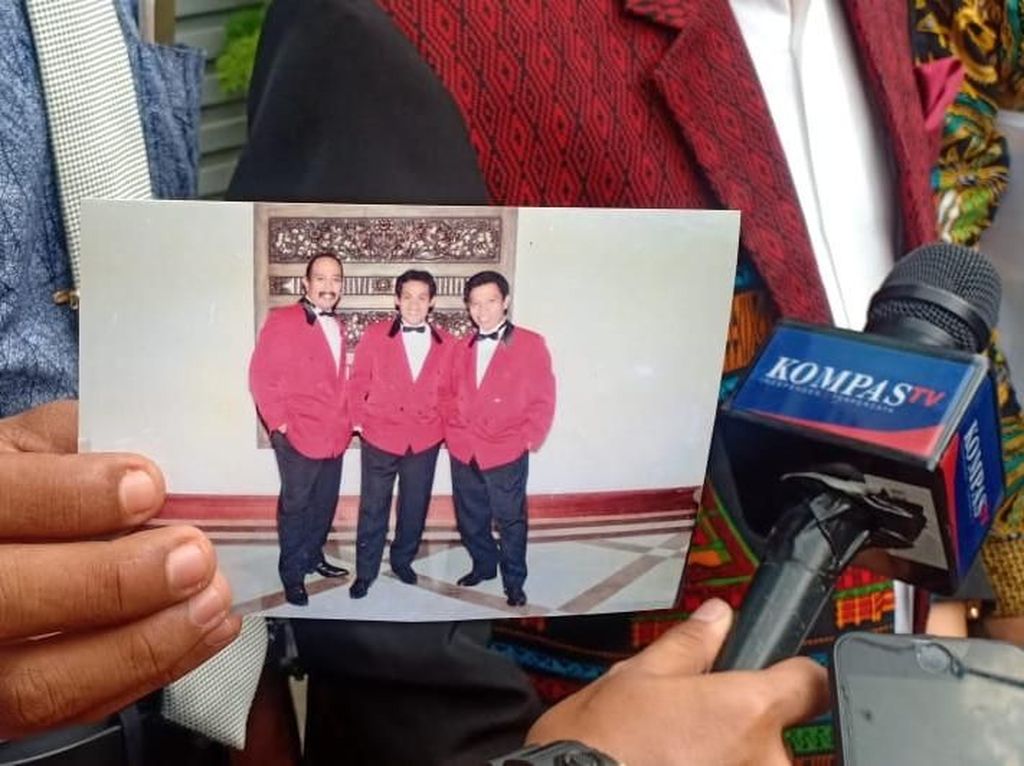 Falcon Pictures Dipolisikan Terkait Hak Cipta Foto Warkop DKI Falcon Pictures Dipolisikan Terkait Hak Cipta Foto Warkop DKI