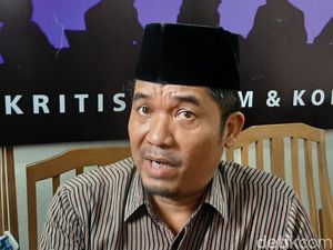 Ray Rangkuti Tuding Alasan Jokowi Tak Terbitkan Perppu KPK Mengada-ada