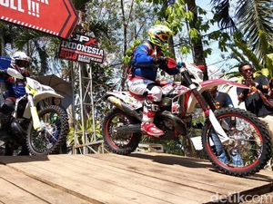 Anggota Klub Motor Trail Tersesat, Amankah Buka Jalur Baru buat Trabasan? Anggota Klub Motor Trail Tersesat, Amankah Buka Jalur Baru buat Trabasan?