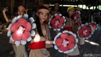 Kamus Bahasa Dayak Lundayeh: Kosakata Sehari-hari dan Contohnya