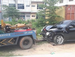 Mobil Terbang Salah Injak Pedal, Ciri Sopir Tak Kenal Karakter Mobil