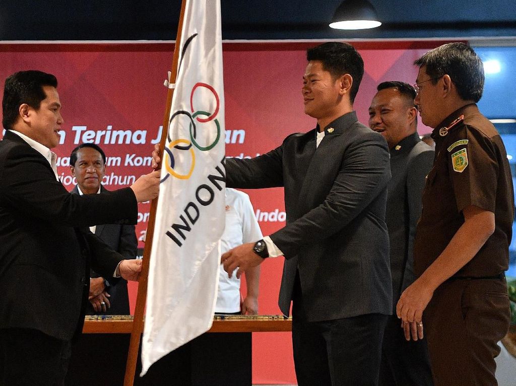 Sertijab Ketum KOI, Raja Sapta Oktohari Tertantang Gantikan Erick Thohir Sertijab Ketum KOI, Raja Sapta Oktohari Tertantang Gantikan Erick Thohir