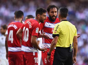 Ditekuk Sociedad, Granada Gagal Kudeta Barcelona