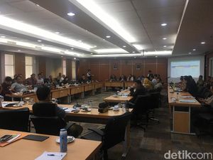 DPRD DKI Potong Anggaran Tim Kajian Pembangunan ITF DPRD DKI Potong Anggaran Tim Kajian Pembangunan ITF